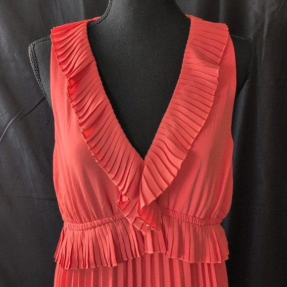 Versona Dress. Medium. Nwt - Picture 6 of 9